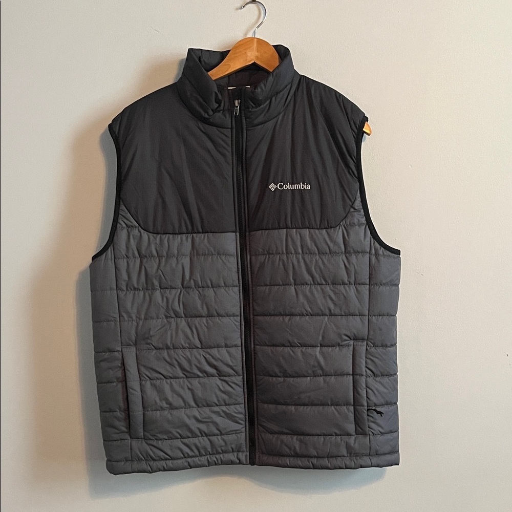 Columbia Men's Black and Gray Vest